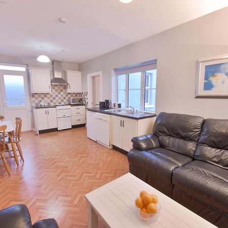 Ocean Breeze Apartment اهينتش المظهر الخارجي الصورة