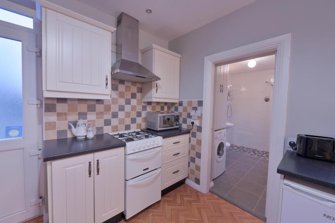 Ocean Breeze Apartment اهينتش المظهر الخارجي الصورة