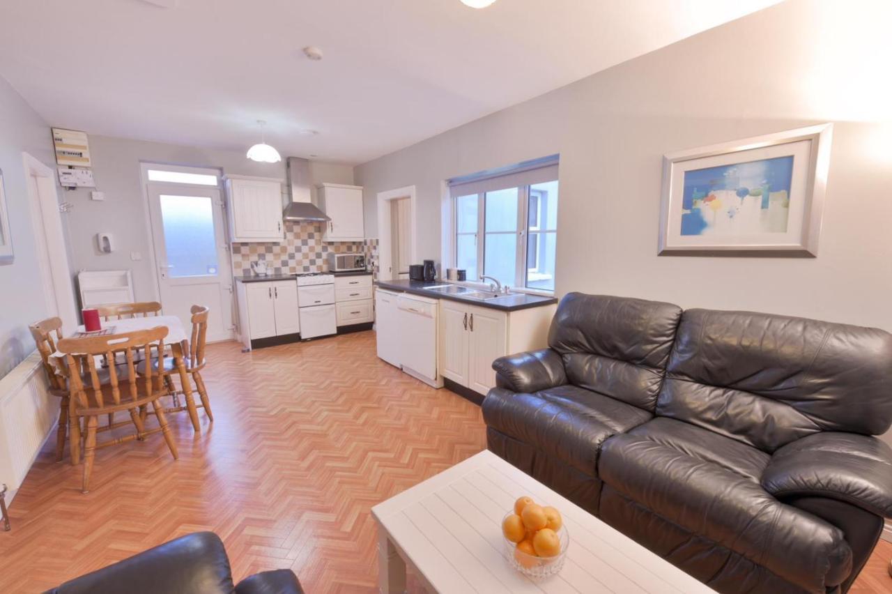 Ocean Breeze Apartment اهينتش المظهر الخارجي الصورة